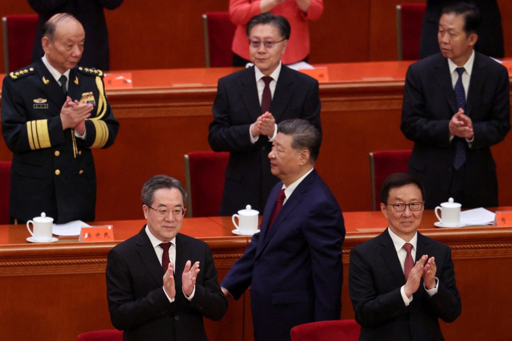 习近平在建党105周年大会上，强调要清除一切损害党先进性和侵蚀党健康的因素。路透社
