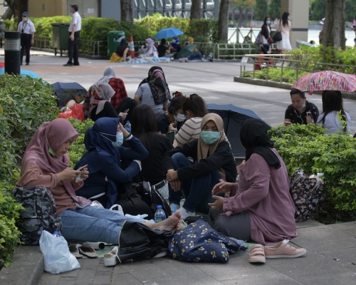 外傭在外地完成接種疫苗,有望可來港工作。資料圖片