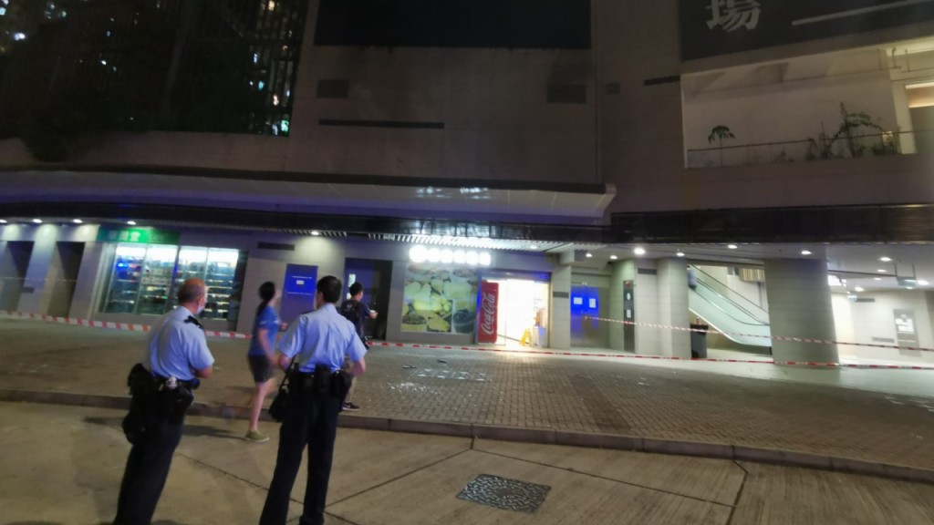 現場為安達商場。