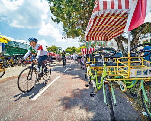 当局完善东涌东单车径网络，可提升单车径使用者的体验。图为由大围至大美督的单车径。