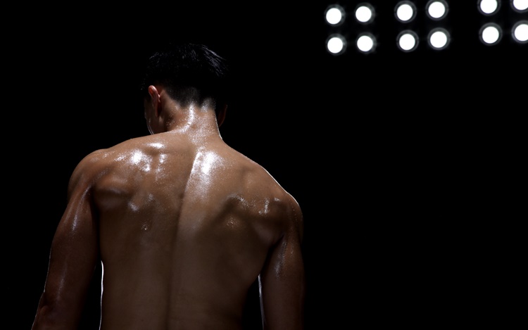  呢個背肌，話咗畀大家知，張振朗下咗幾多苦功。