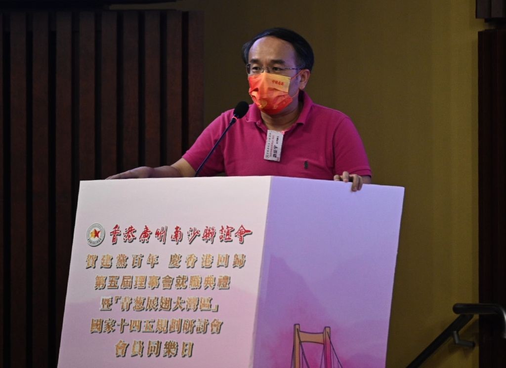 一眾人大代表及官員議員出席。