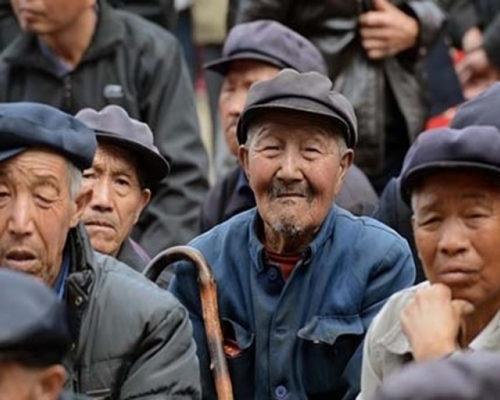 改革開放以來中國平均預期壽命明顯延長。新華社圖片