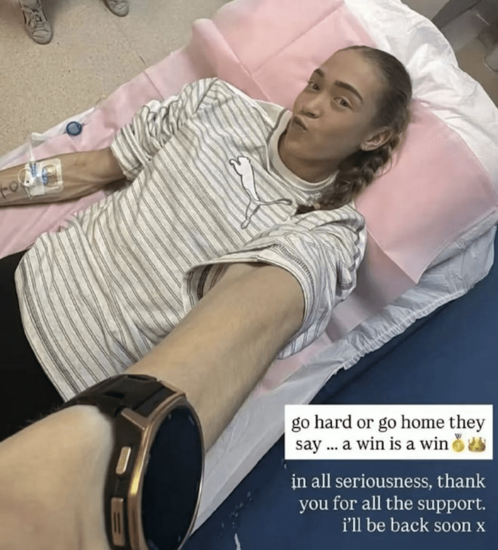 維特日克賽後在Instagram上載限時動態,照片中的她疑似躺在病床上,對着鏡頭嘟嘴,寫道:「贏就是贏。」 維特日克賽後在Instagram上載限時動態,照片中的她疑似躺在病床上,對着鏡頭嘟嘴,寫道:「贏就是贏。」