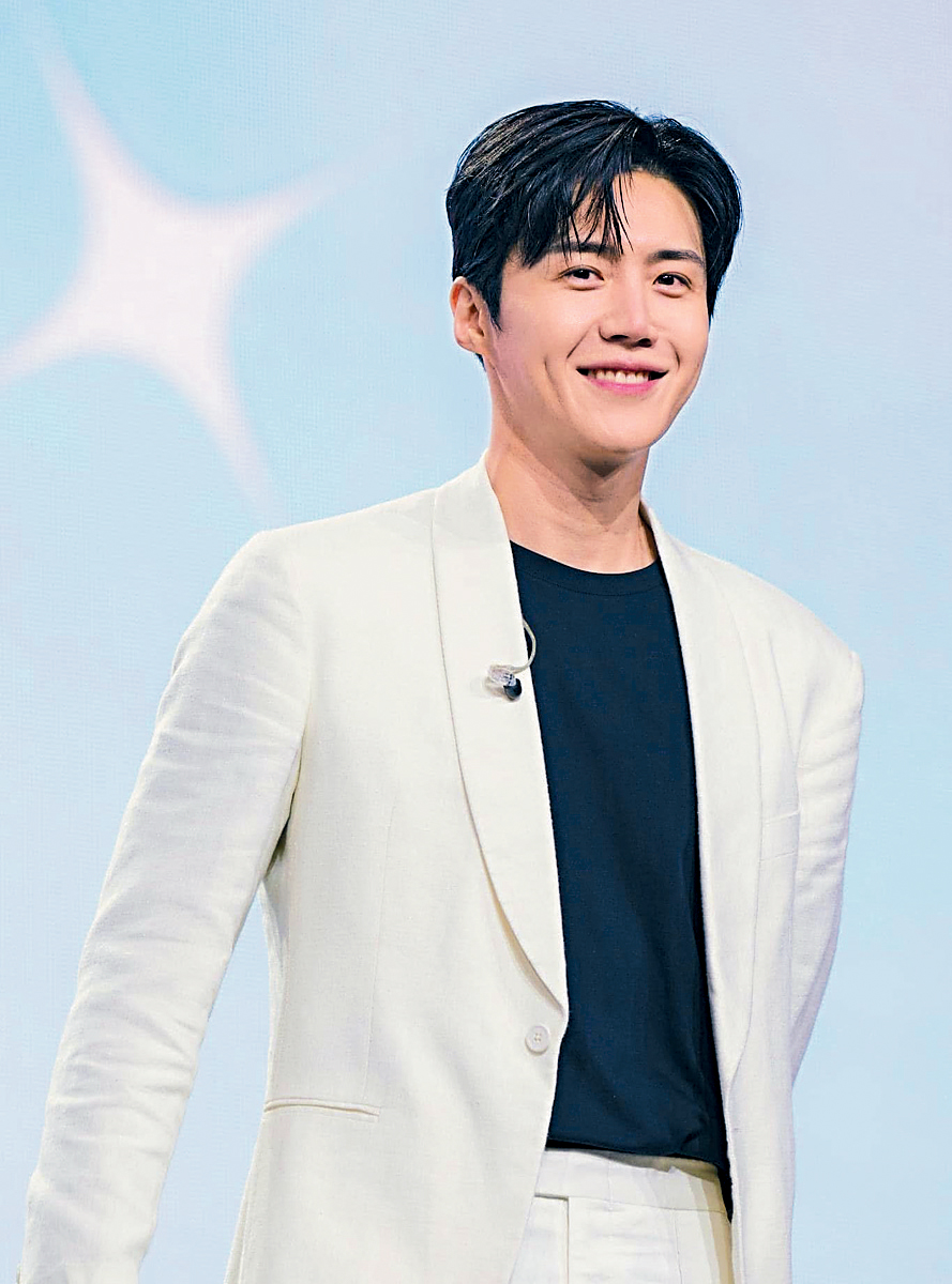 金宣虎被指為錢，由宋仲基所屬公司轉投到車銀優公司。