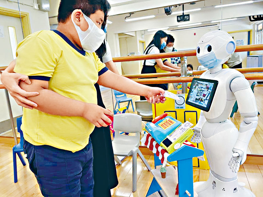 教育局推出《特殊学校课程指引》（试行版），把「须切合个人需要的学习」设为课程目标之一。 