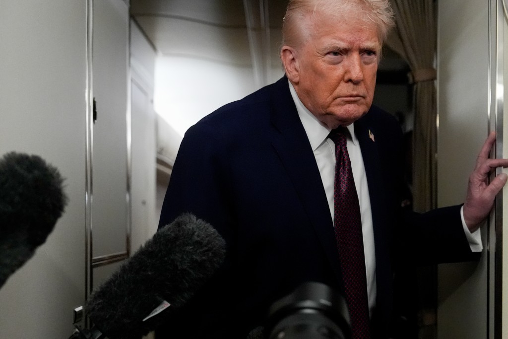 特朗普指,伊朗已于10日致电美国寻求谈判。美联社 特朗普指,伊朗已于10日致电美国寻求谈判。美联社