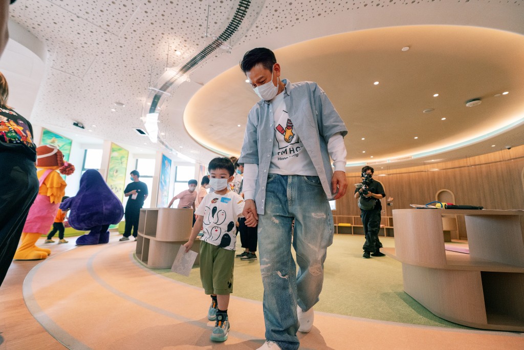 探訪令華仔勾起了許多珍貴的回憶。