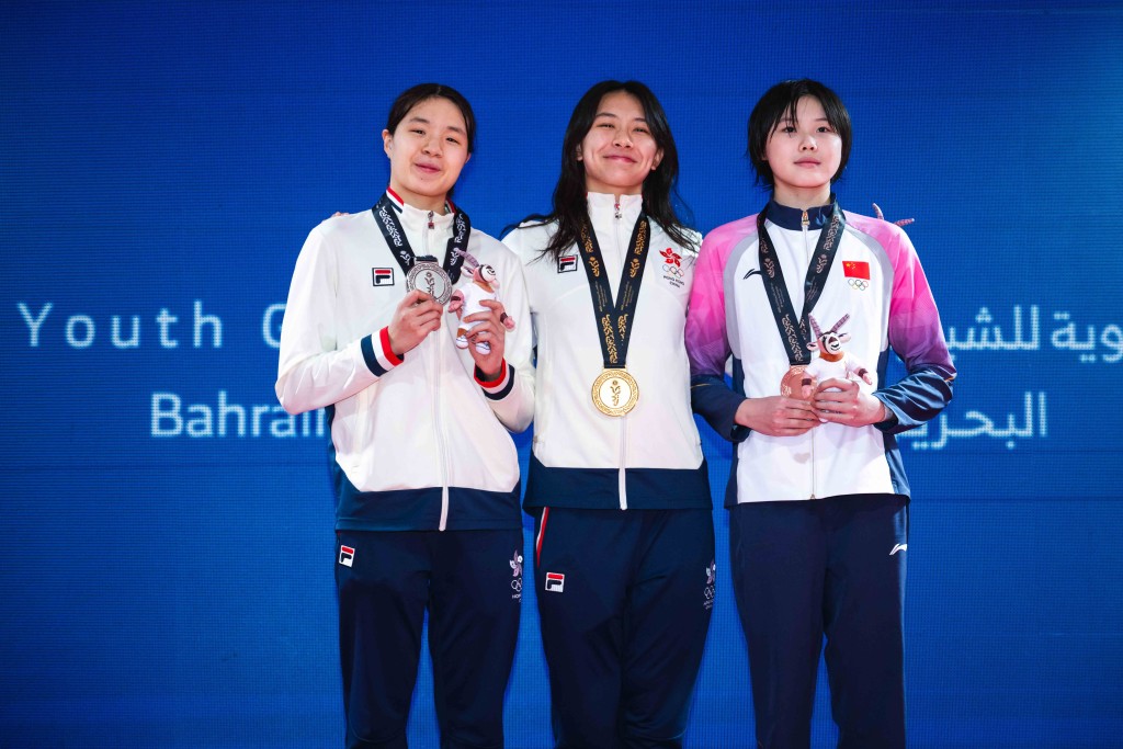 女子100米自由泳,李芯瑤奪金、馬紫玲摘銀。港協暨奧委會圖片 女子100米自由泳,李芯瑤奪金、馬紫玲摘銀。港協暨奧委會圖片