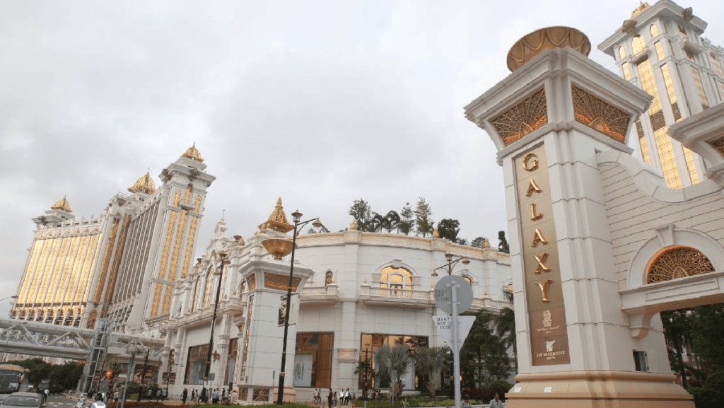 銀娛第三季經調整EBITDA升14% 呂耀東稱兩因素影響博彩收益