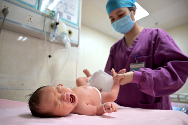 中国的生育率近年大幅降低。