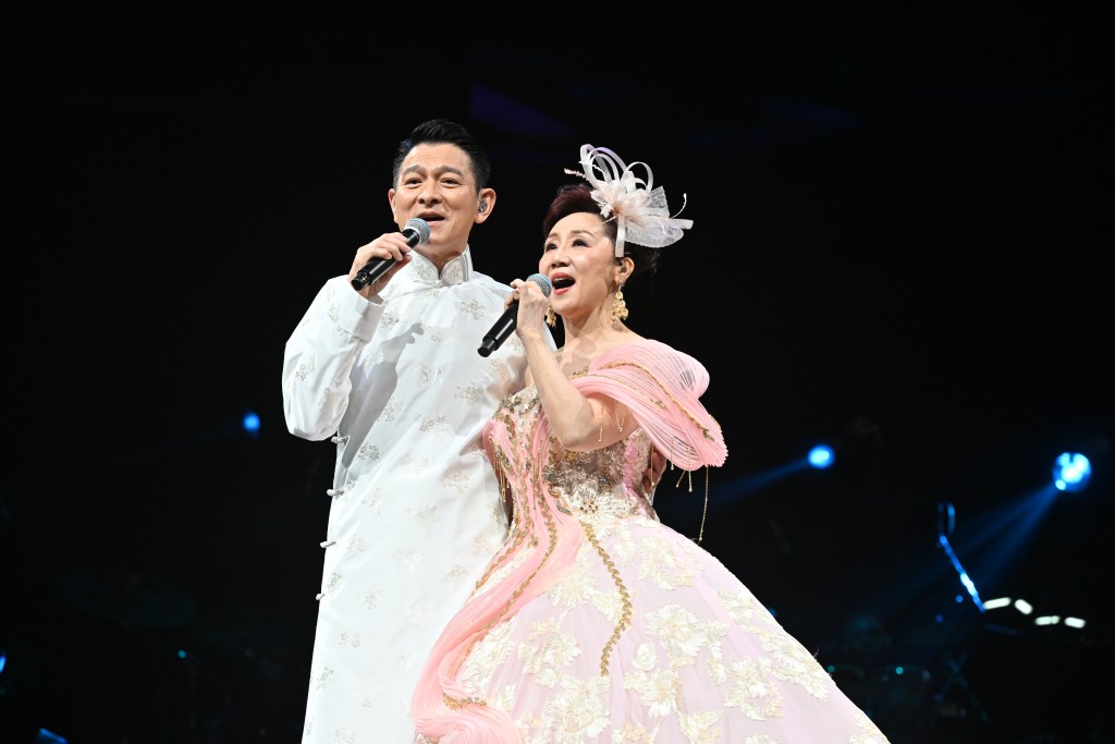 劉德華早前為張德蘭演唱會任表演嘉賓。