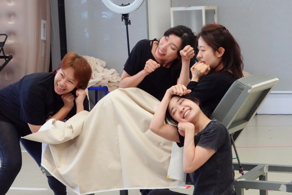 舞台劇《妻迷 Yerma》完成首次全綵排。 舞台劇《妻迷 Yerma》完成首次全綵排。