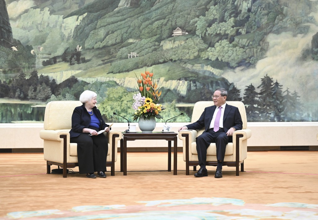 美國財長耶倫月初訪問北京，與總理李強會晤。新華社