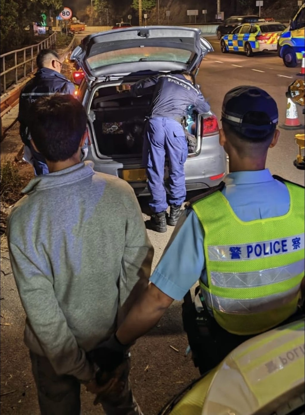 警方一連3日在新界南重點打擊超速駕駛、非法改裝車輛、酒後駕駛及毒後駕駛等嚴重交通罪行。警方提供