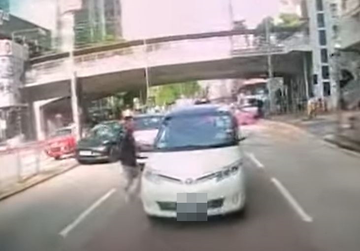  車CAM特警影片截圖