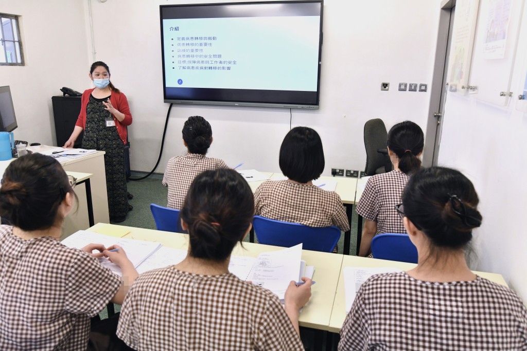 職業治療助理課程理論與實務兼備,有助在囚學員日後從事相關工作,實現更生。 盧江球攝 職業治療助理課程理論與實務兼備,有助在囚學員日後從事相關工作,實現更生。 盧江球攝
