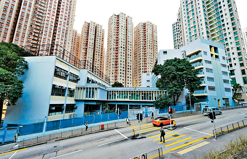 發展局昨公布本財政年度第4季賣地計劃，其中招標推2幅中小型地皮，分別位於牛頭角及筲箕灣。