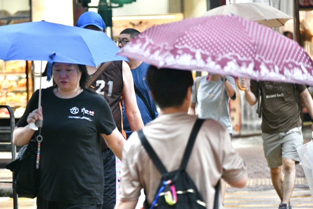 俗雨话「打风唔成三日雨」，未知届时会否下雨。资料图片