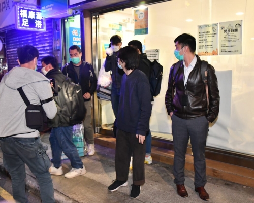 警方搜查好鄰舍教會辦事處。