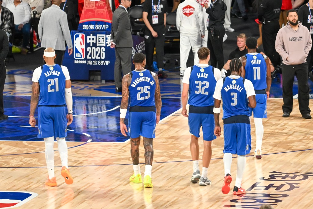 NBA中国赛独行侠vs火箭。魏国谦摄