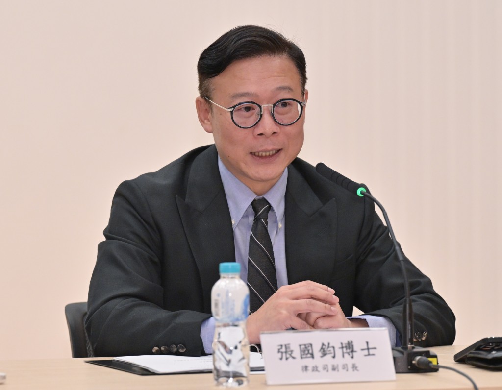 張國鈞在會議發表開場發言。政府新聞處