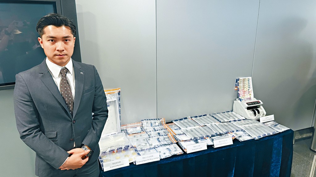 警方毒品調查科行動組高級督察何灝庭交代反毒品行動經過。