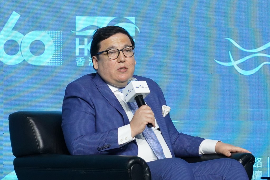 Kosta Legal 合夥人兼銀行及金融業務總監、烏茲別克斯坦共和國律師協會會員 Shukhrat Yunusov 。 Kosta Legal 合夥人兼銀行及金融業務總監、烏茲別克斯坦共和國律師協會會員 Shukhrat Yunusov 。