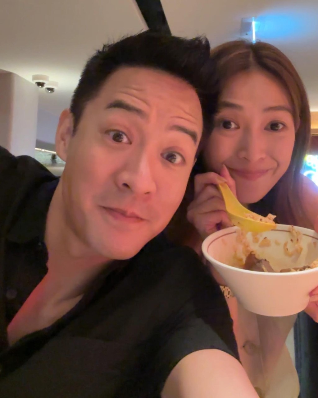宋熙年與陳智燊約滿離巢TVB後以夫婦檔形式轉戰YouTube界。