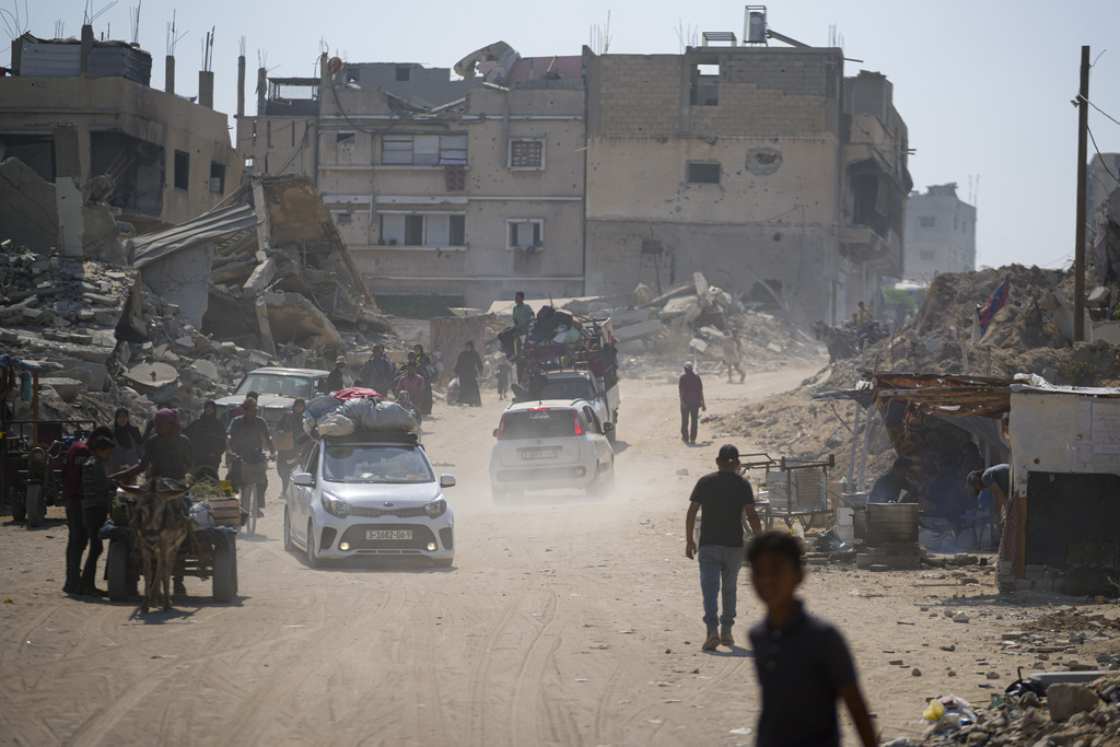 以军空袭加沙南部城市汗尤尼斯，造成至少70死。美联社