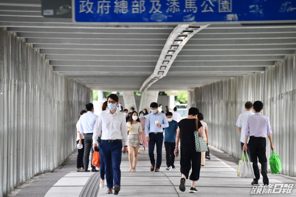 過去5年共有156名公務員因違規遭免職，上年度佔52人。資料圖片