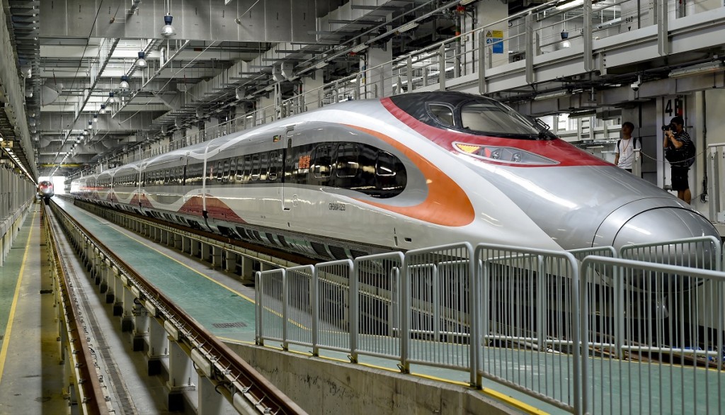 新的磁懸浮鐵路車程將比現有的高鐵還要快。資料圖片