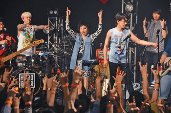 ■能跟神級Pharrell同台，超儀自言好緊張。