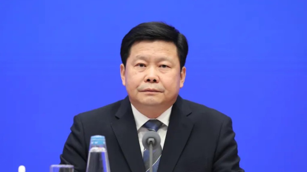 陈新武获选重庆市市长 。新华社