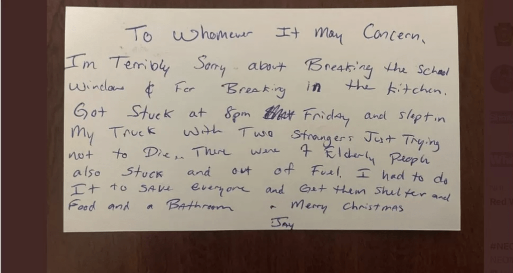 Jay离开学校时留下一张字条，为闯入学校致歉。