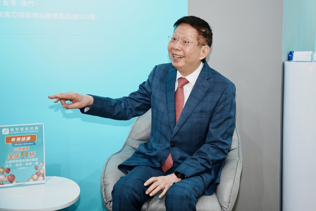 梁啟雄指香港企業難以自創新產業與內地競爭,反而更應在兩地尋找合作機會。 梁啟雄指香港企業難以自創新產業與內地競爭,反而更應在兩地尋找合作機會。