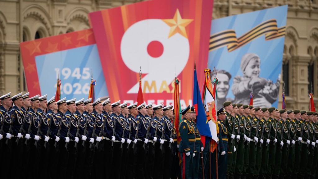 2026年俄罗斯胜利日红场阅兵无坦克导弹，只有士兵。 美联社