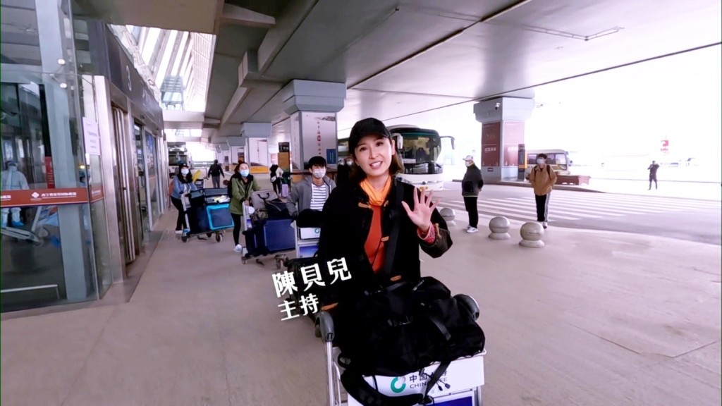 5人摄制队再次出征。