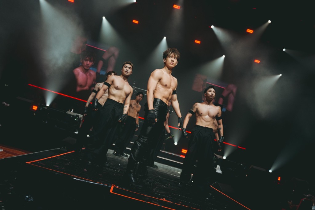 關智斌玩Flying Pole好感觸。