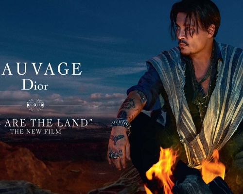 尊尼特普代言Dior原住民元素香水廣告惹爭議。網圖