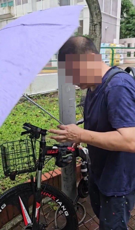 事主：依家影Ｘ你個相呀，真係，你Ｘ母！ 走走走！」。fb「粉嶺上水街坊交流區」截圖