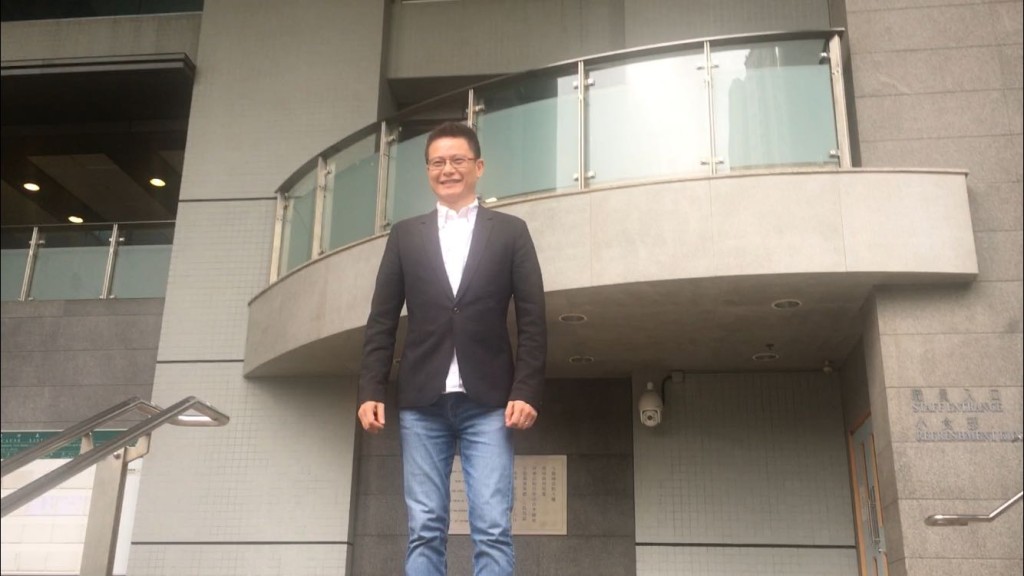 倒車撞毀私家車後離去，前社民連主席陶君行被判罰3500元。劉曉曦攝