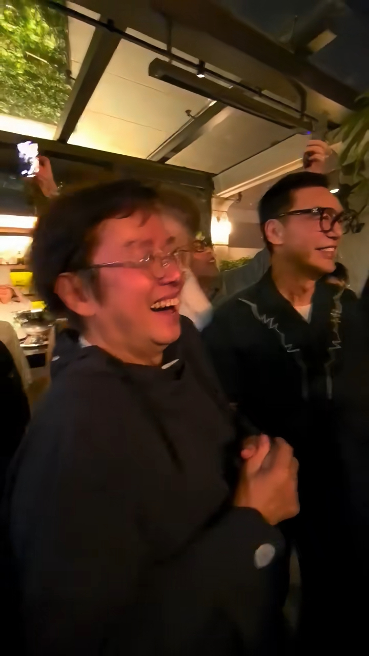 譚詠麟及鍾鎮濤。 譚詠麟及鍾鎮濤。