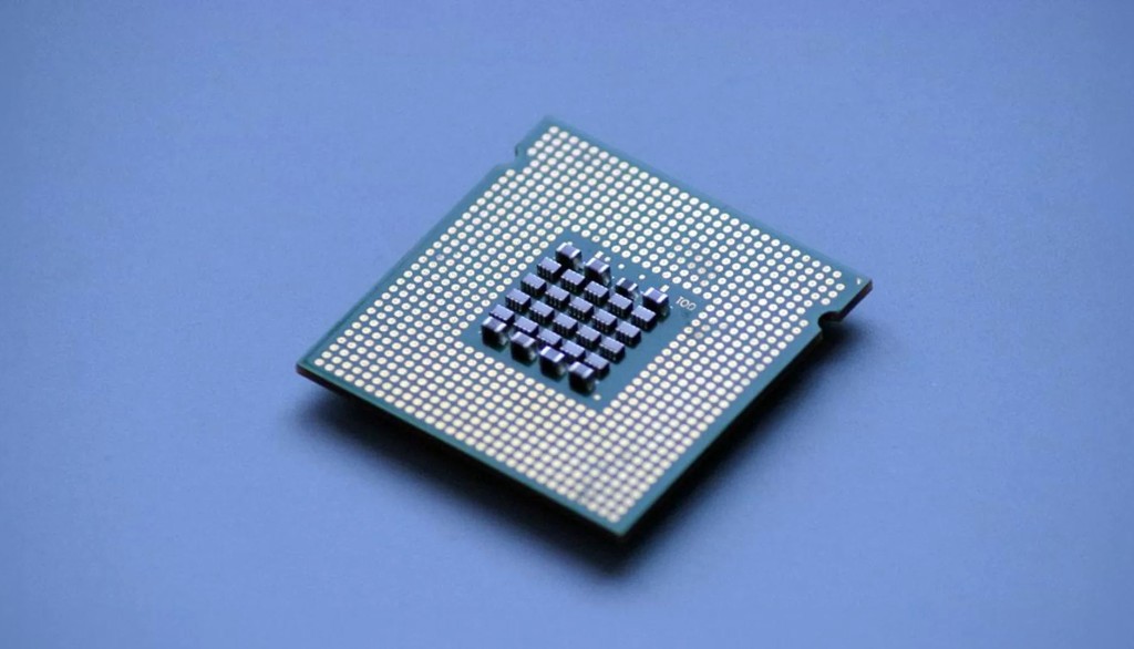 中芯國際製造的7納米麒麟9000S處理器。