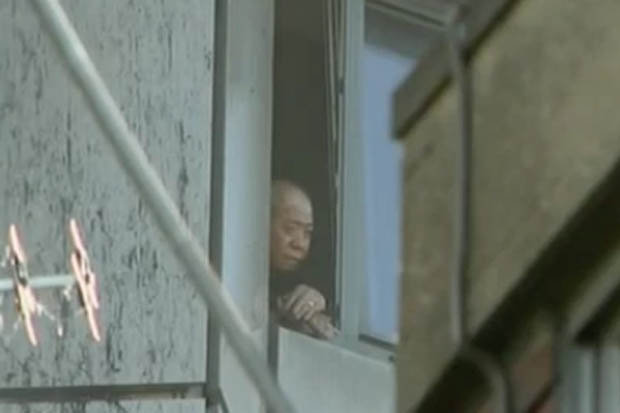 電視台不停轉播,民眾指責道德淪亡。