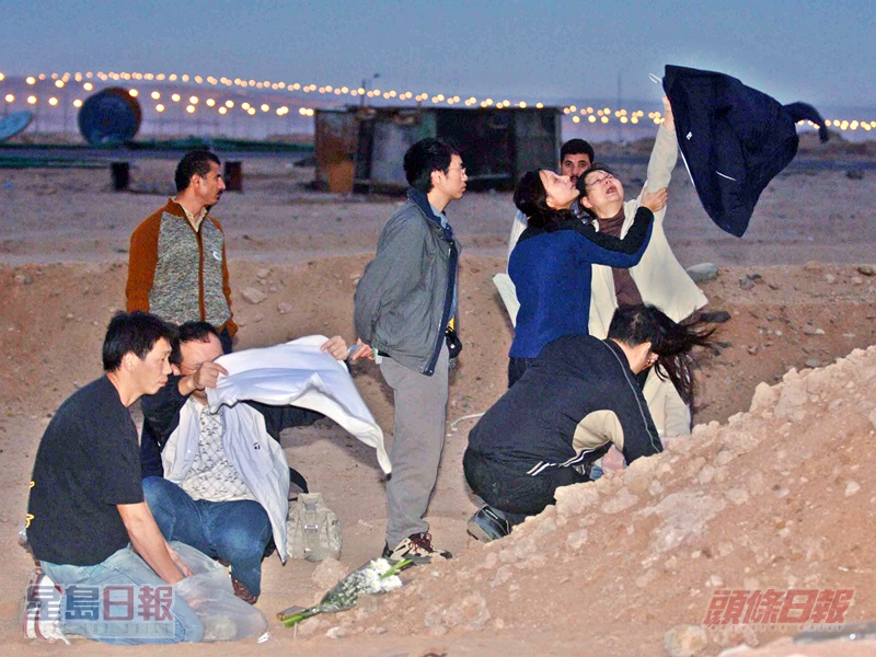 家屬在當地路祭。資料圖片