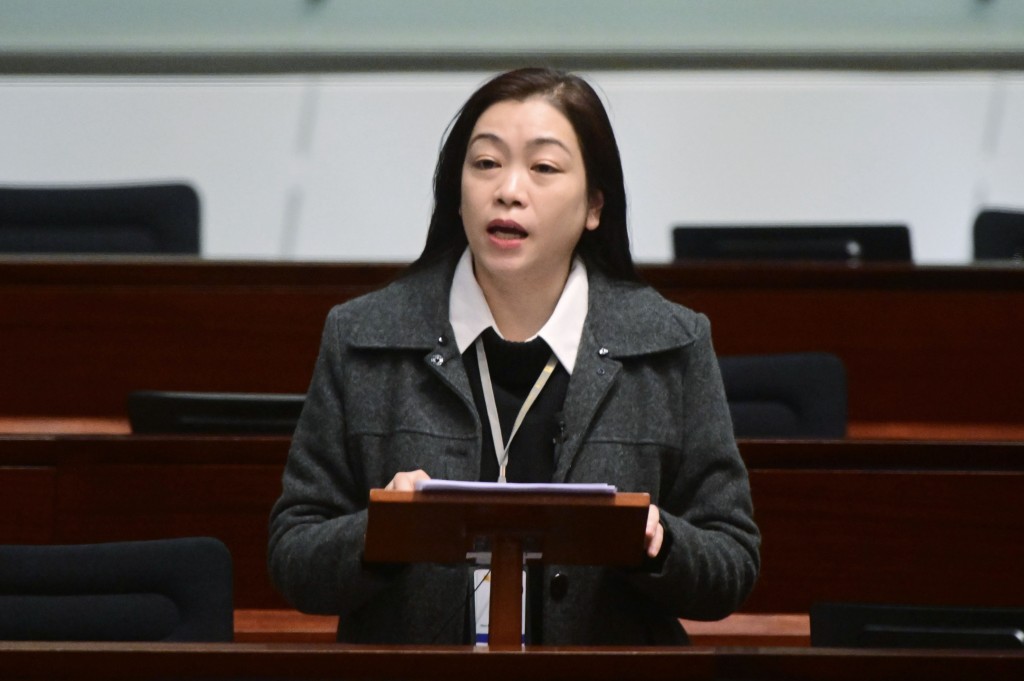 郭玲麗以「問心無愧,落幕無悔」總結議會工作。資料圖片 郭玲麗以「問心無愧,落幕無悔」總結議會工作。資料圖片