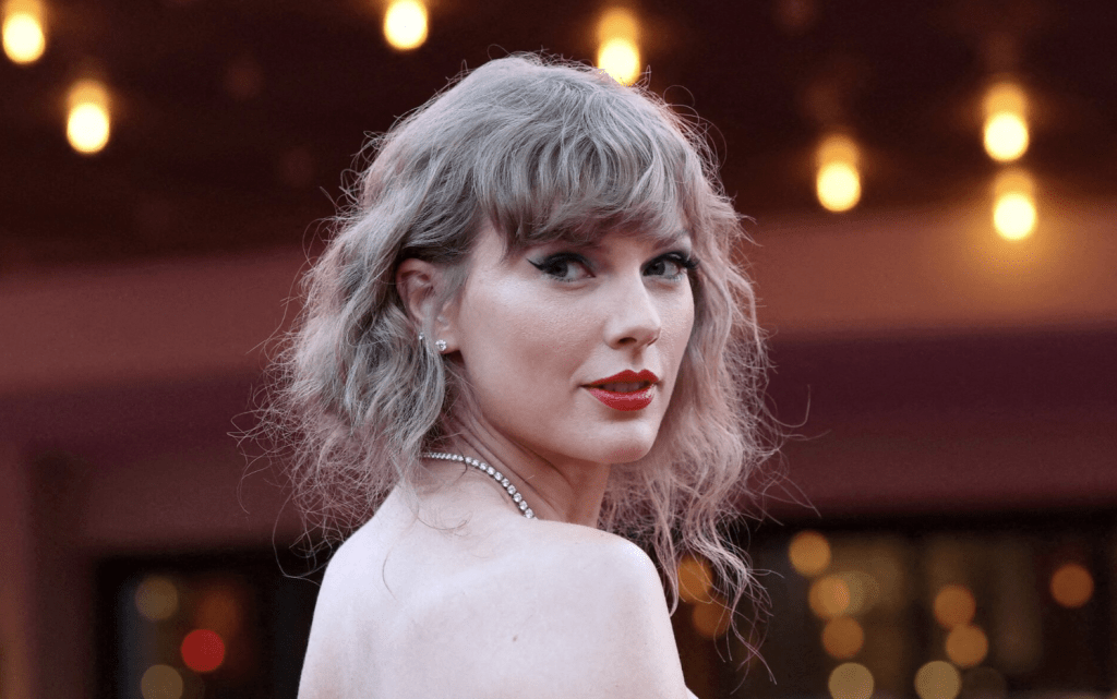 一名場館女職員近日分享一段於去年聖誕獲Taylor Swift低調給予4700元小費的「奇遇」。路透社