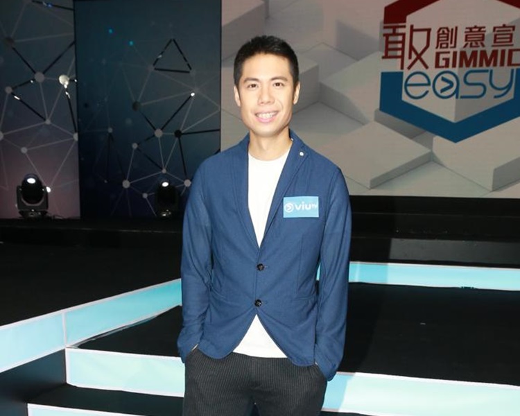 他又透露兩人在家中看戲多。
