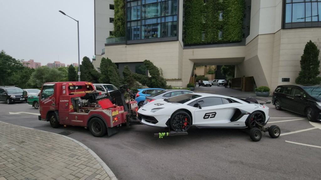 警方過去曾拖走涉案人的名貴跑車。資料圖片